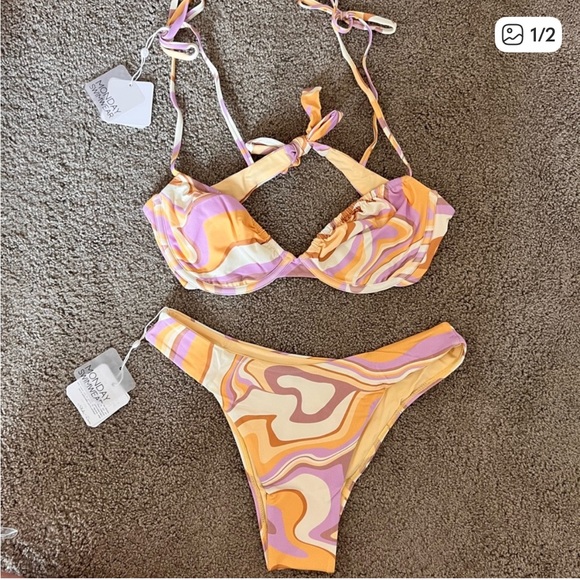 NWT isla mujeres Monday Swimwear Multicolor Bikini - Picture 1 of 2